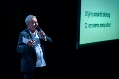 01 2012 SFD_10s-010by reinhard werner burgthater Groß.jpeg